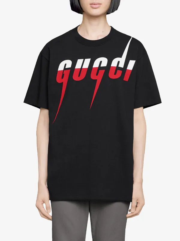 Shop Gucci T-shirt with Gucci Blade print with Express Delivery