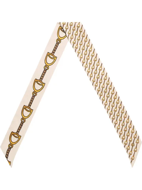 Click to view more detailed imagery on our partner's website Gucci 马蹬印花围巾领结 - 大地色 In Neutrals