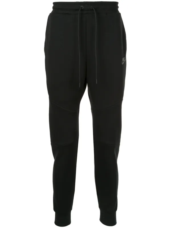 chandal ajustado nike