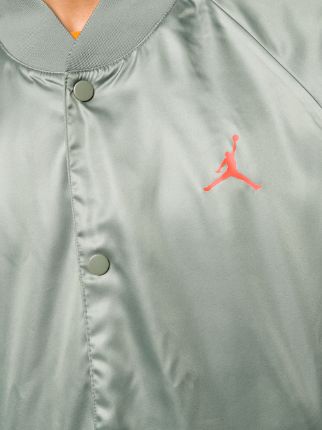 Nike X Jordans飞行员夹克展示图