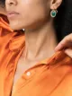 الصورة 2 من Andrea Fohrman أقراط مرصعة بالألماس والأوبال