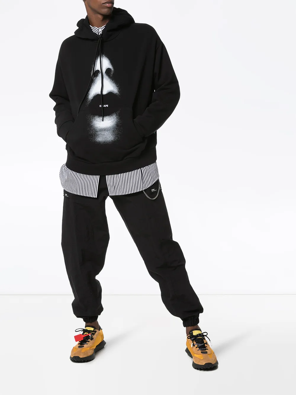  County Of Milan Kapuzenpullover Mit Print   Schwarz 
