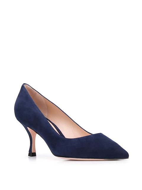 leigh pump stuart weitzman