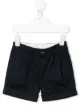 الصورة 1 من Gucci Kids شورت بكسرات وشعار خلفي