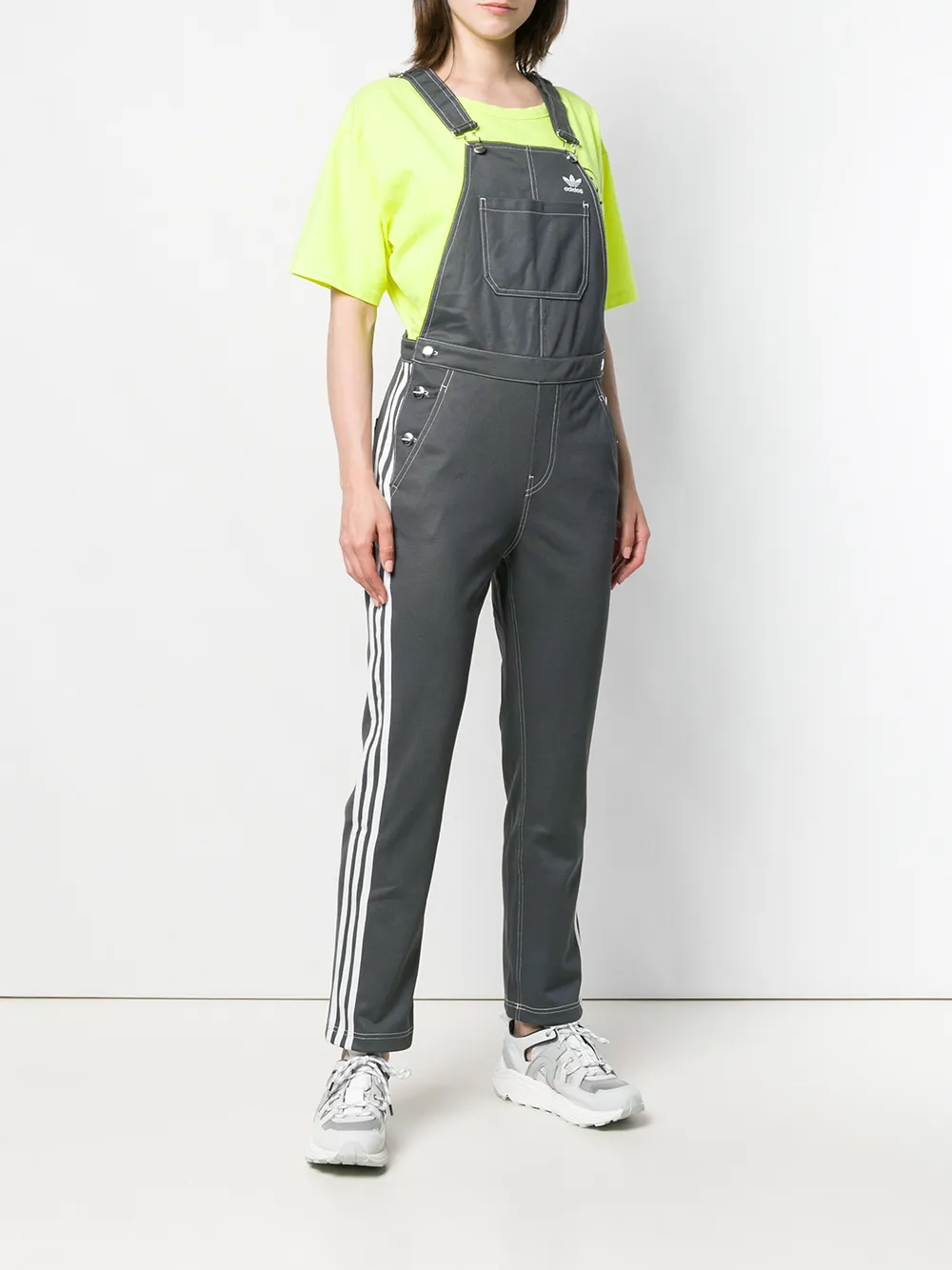  Adidas Latzhose Mit Logo   Grau 