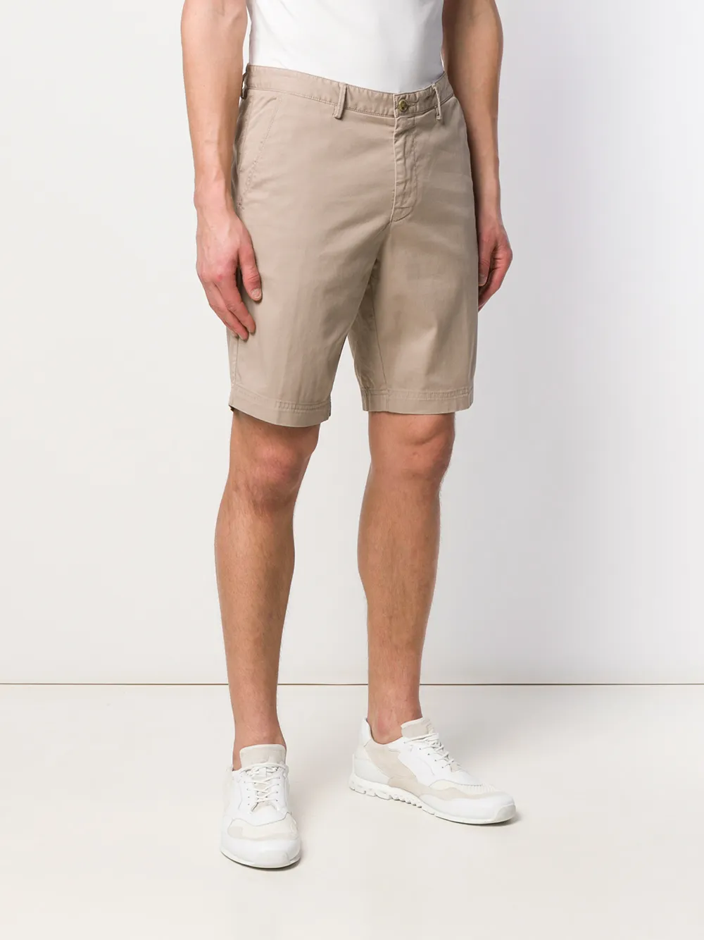 фото Boss бермуды по колено