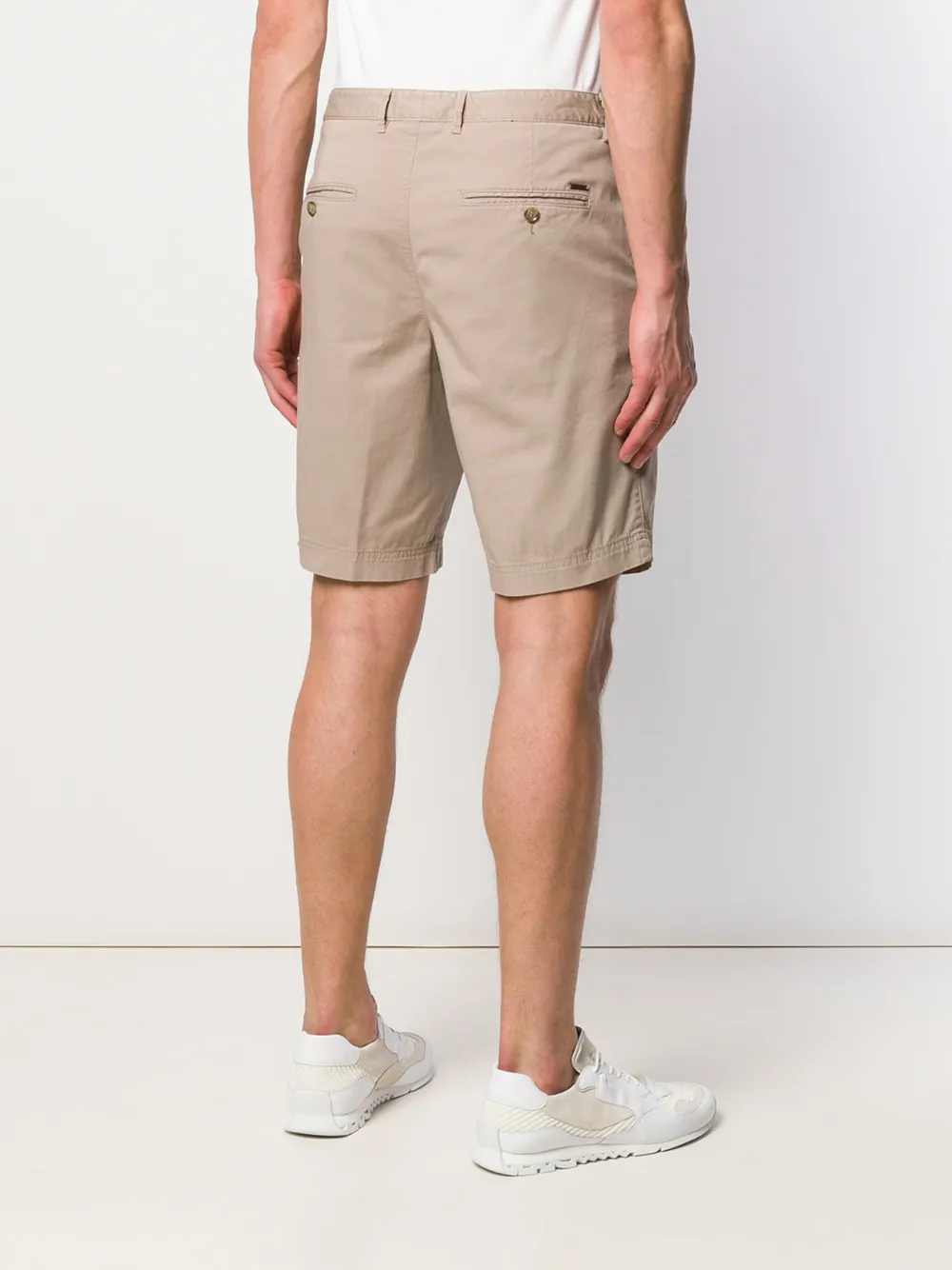 фото Boss бермуды по колено