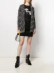 الصورة 2 من Karl Lagerfeld تيشيرت بطبعة كارل وشوبيت