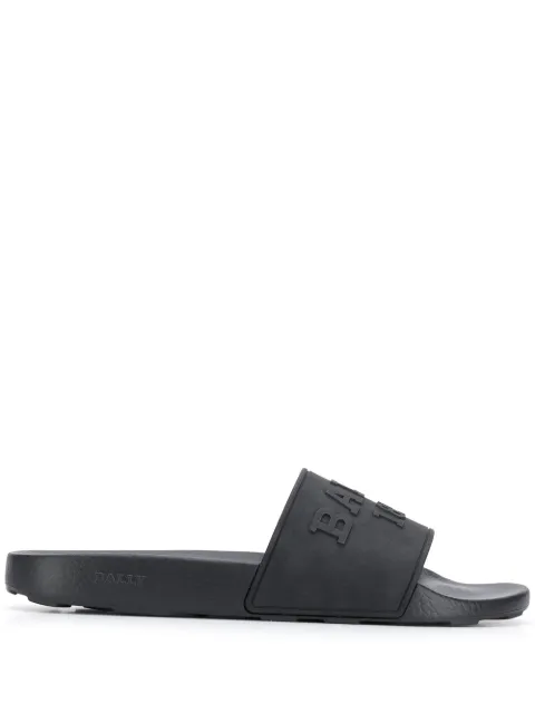 gucci pursuit gg logo pool slides