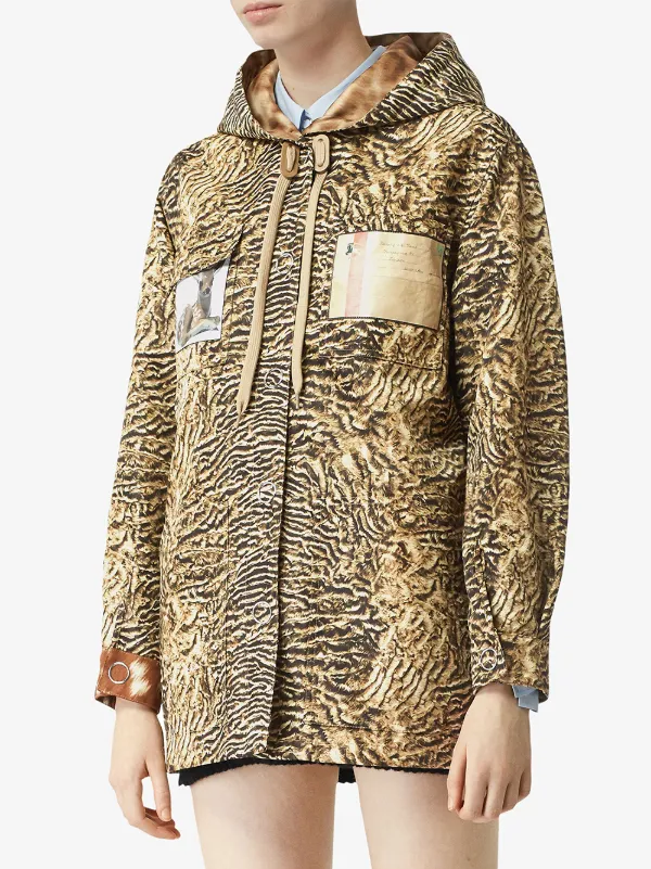 gucci tiger print lightweight jacket