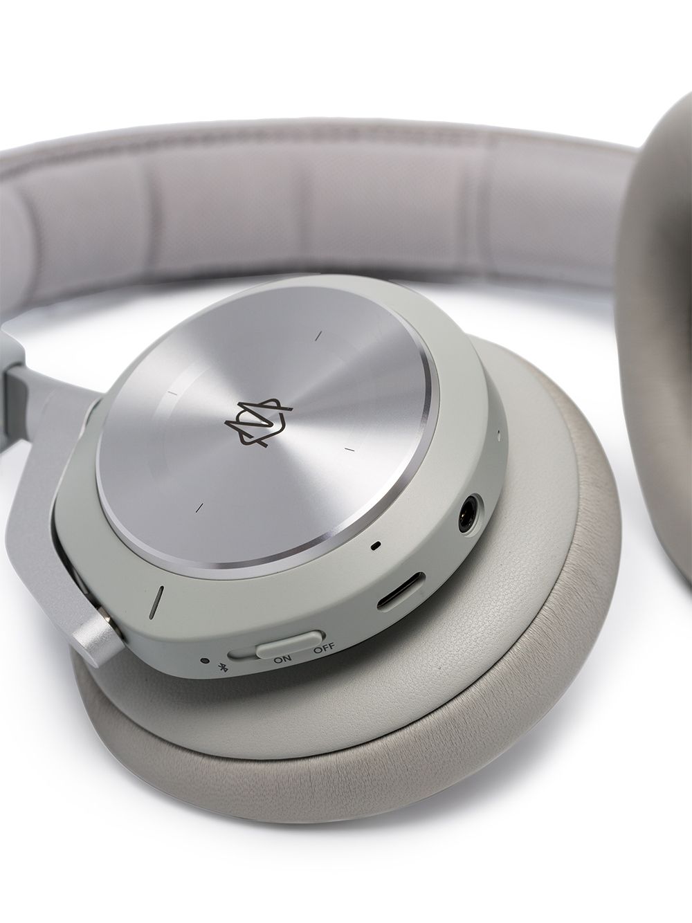 фото Bang & olufsen наушники h9i