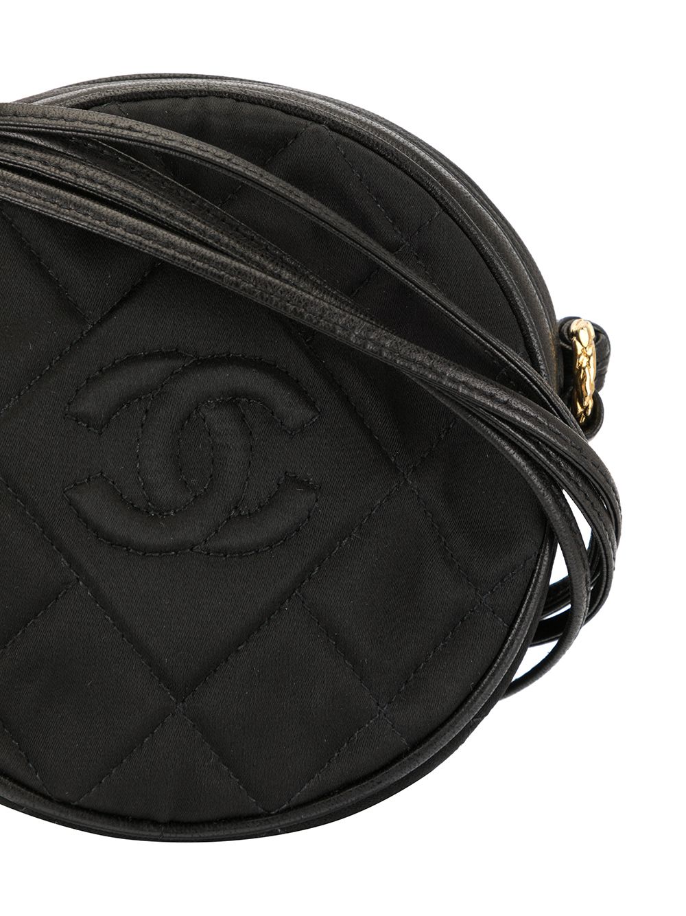 Chanel Pre-owned 1989-1991 Quilted Round Fringe Crossbody Bag - Black
