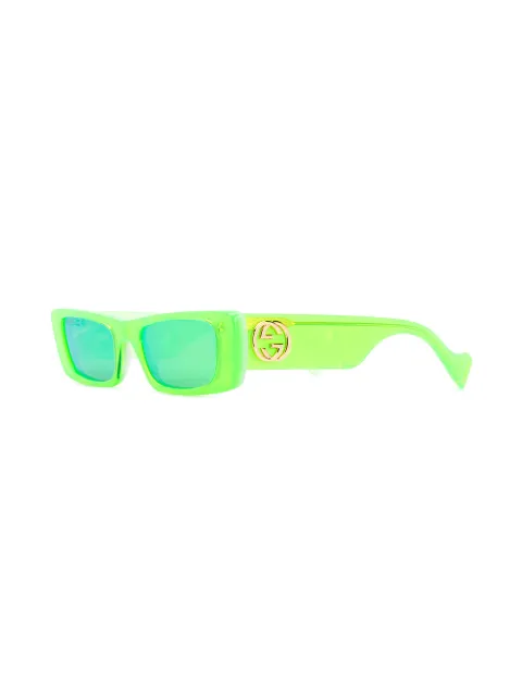 Shop green Gucci Eyewear rectangular frame tinted sunglasses with Express  Delivery - Farfetch