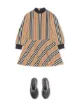 الصورة 2 من Burberry Kids فستان بأكمام طويلة وطبعة