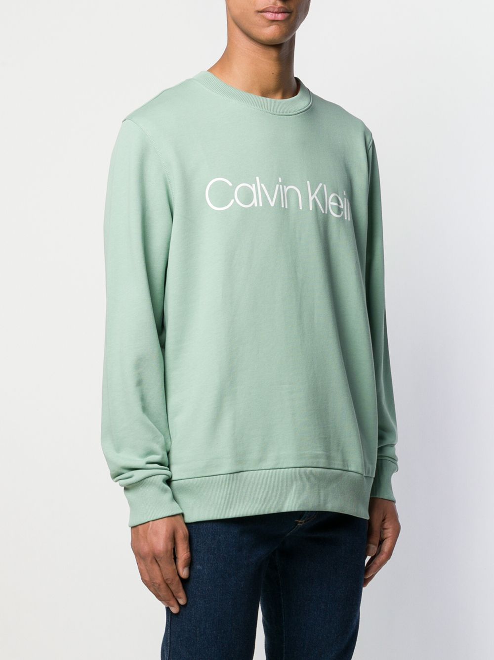 фото Calvin Klein свитер с логотипом
