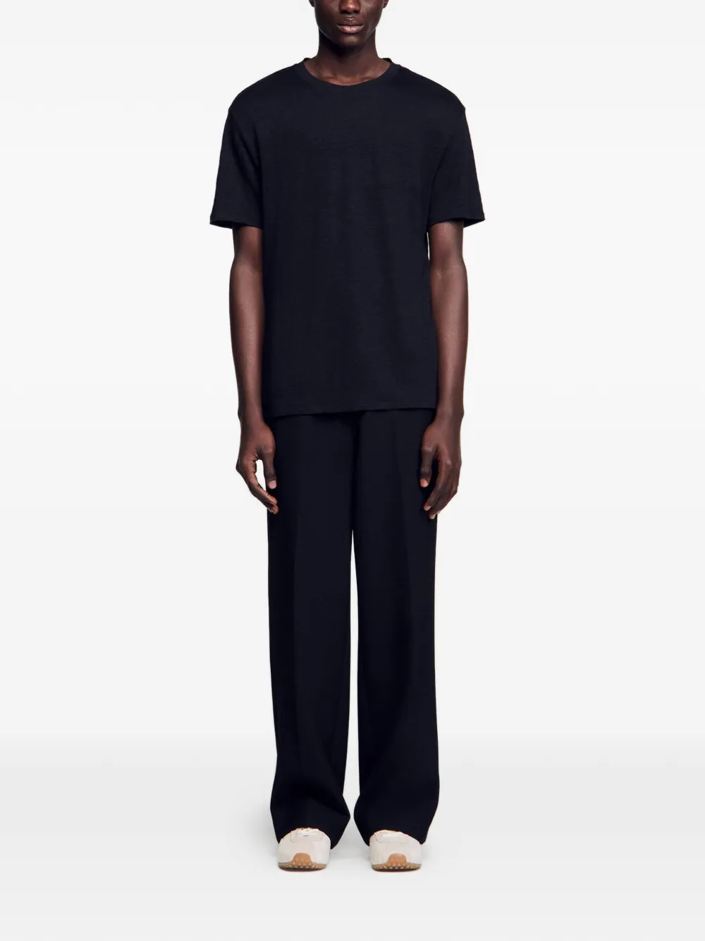  Sandro T Shirt Aus Leinen Mit Rundem Ausschnitt   Schwarz 