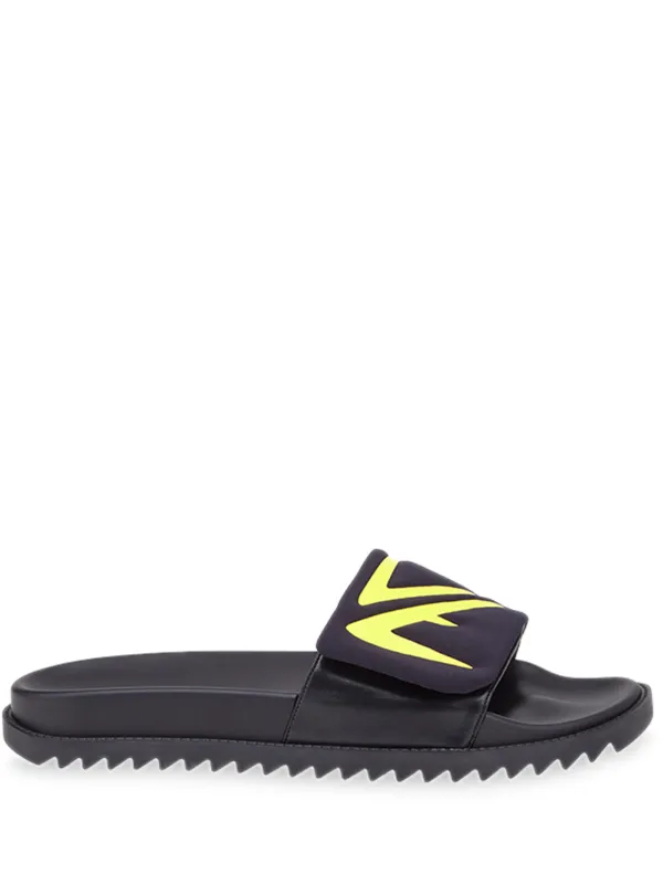 fendi slides eyes