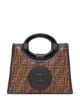 الصورة 1 من Fendi حقيبة تسوق عملية صغيرة رانواي