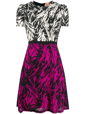 Motif À Zébré Robe Motif Zébré À Robe Motif Motif Robe Zébré À Robe À mvN8nPy0wO