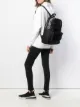 الصورة 2 من Emporio Armani حقيبة ظهر بطبعة شعار
