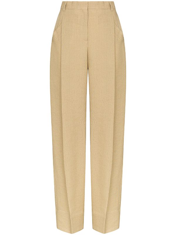 pleated trousers