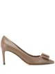 الصورة 1 من Salvatore Ferragamo حذاء كلاسيكي بكعب رفيع