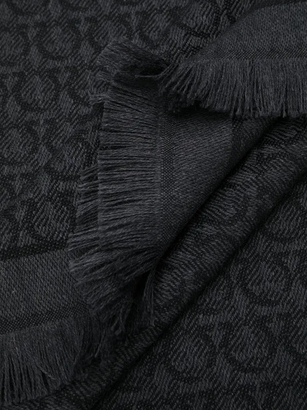 【関税&送料込】Ferragamo Scarfs Black 14084989_18500973_600.jpg