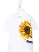 الصورة 1 من Dolce & Gabbana Kids تيشيرت بطبعة زهور دوار الشمس