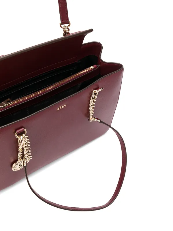 Utgivningsdatum tankar på nya specialerbjudanden DKNY tote-väska Med Kedja - Farfetch Utgivningsdatum tankar på nya specialerbjudanden DKNY tote-väska Med Kedja - Farfetch