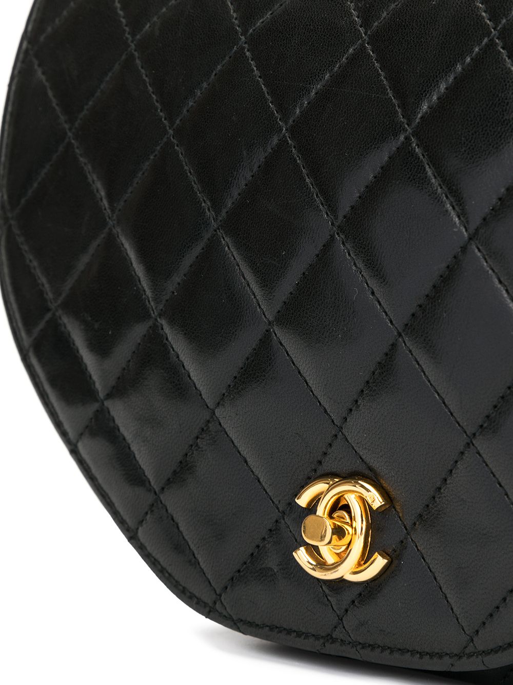 CHANEL Pre-Owned half-moon Shaped Shoulder Bag - Farfetch