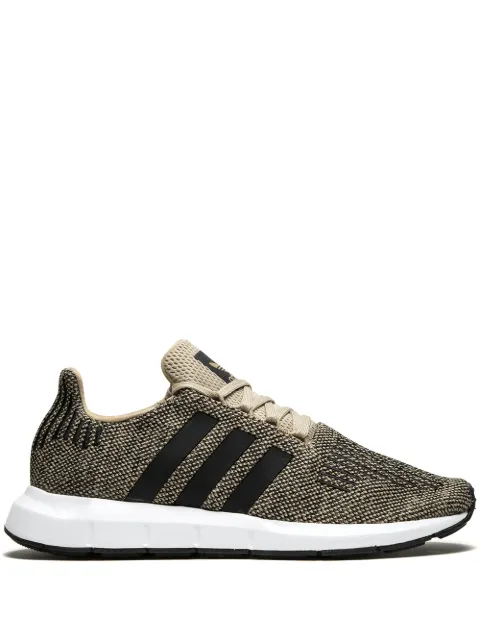 adidas tenis Swift Run