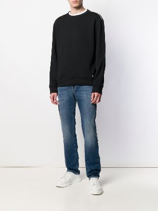 classic long-sleeve sweatshirt展示图