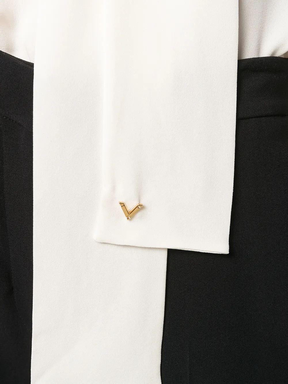 Valentino Garavani Blouse met vlinderstrik Beige