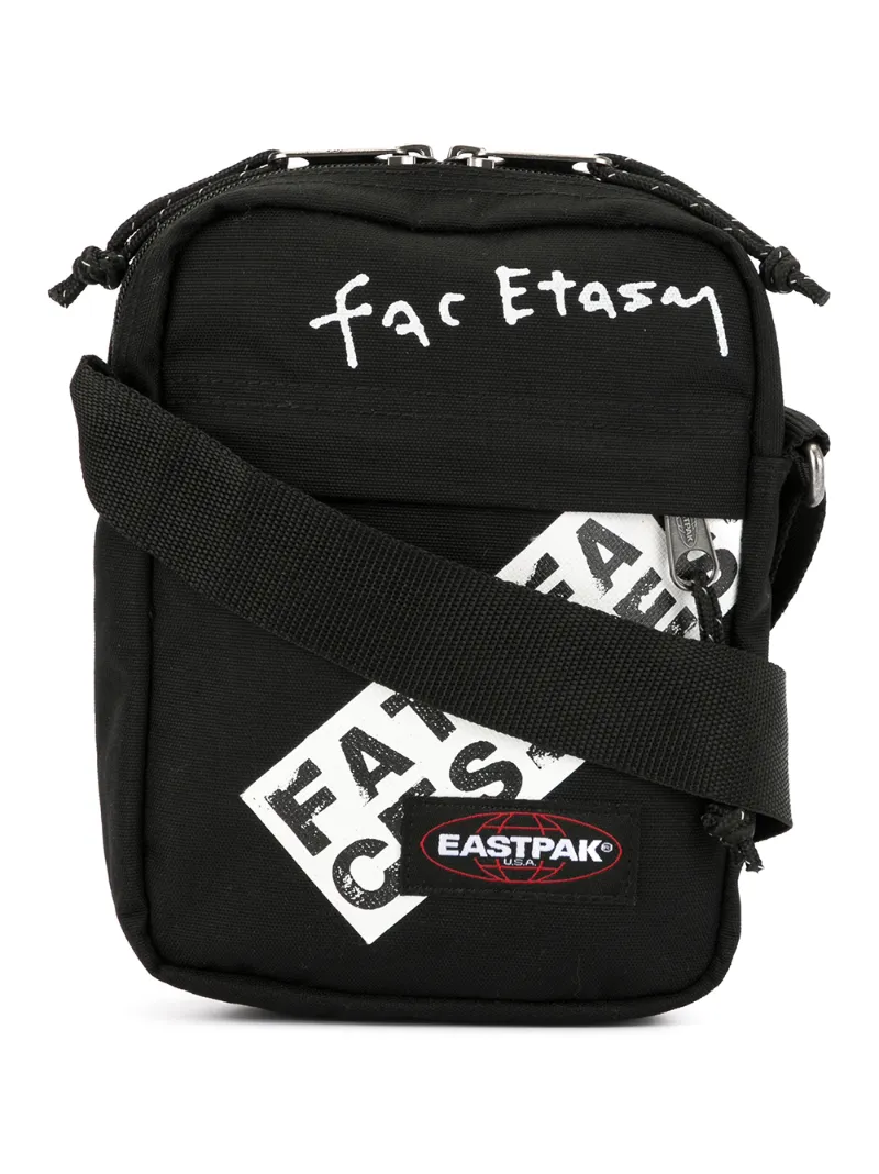 Facetasm сумка на плечо Eastpak