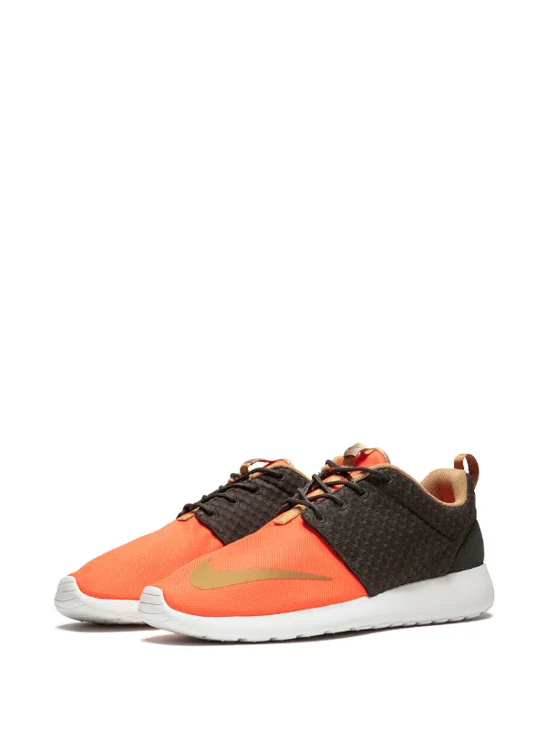 nike rosherun sneakers