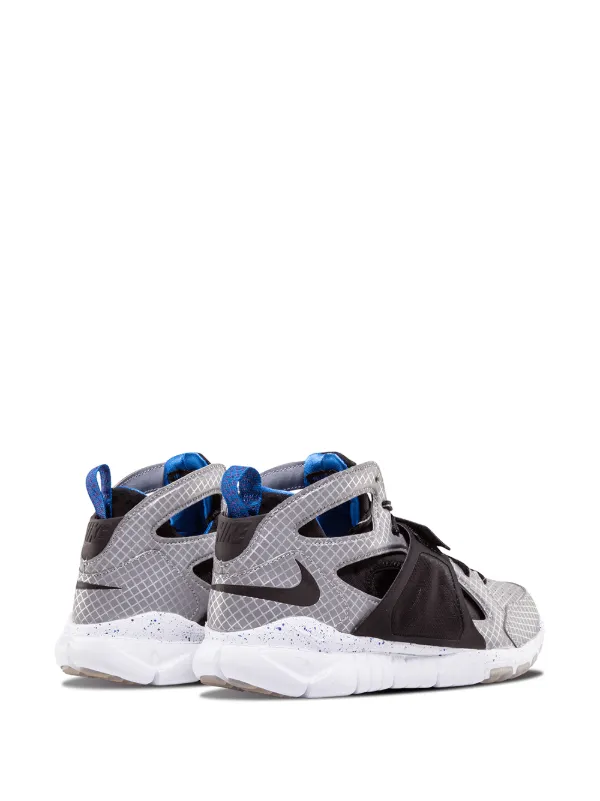 nike huarache free shield