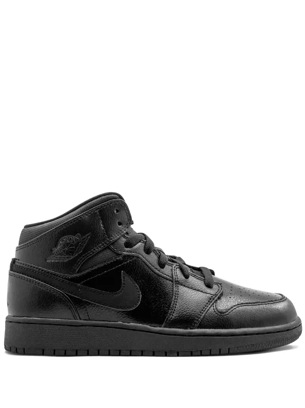 farfetch jordan 1 mid