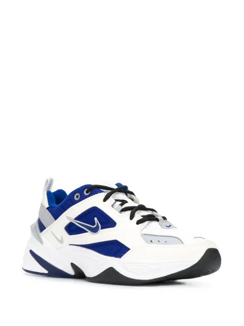 nike chunky tennis shoes
