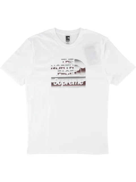 Supreme playera con logo de Supreme x The North Face