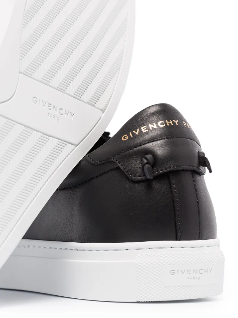 GIVENCHY Urban Street sneakers