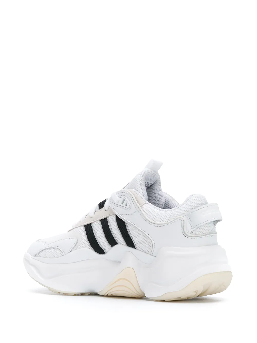 tenis magmur runner adidas