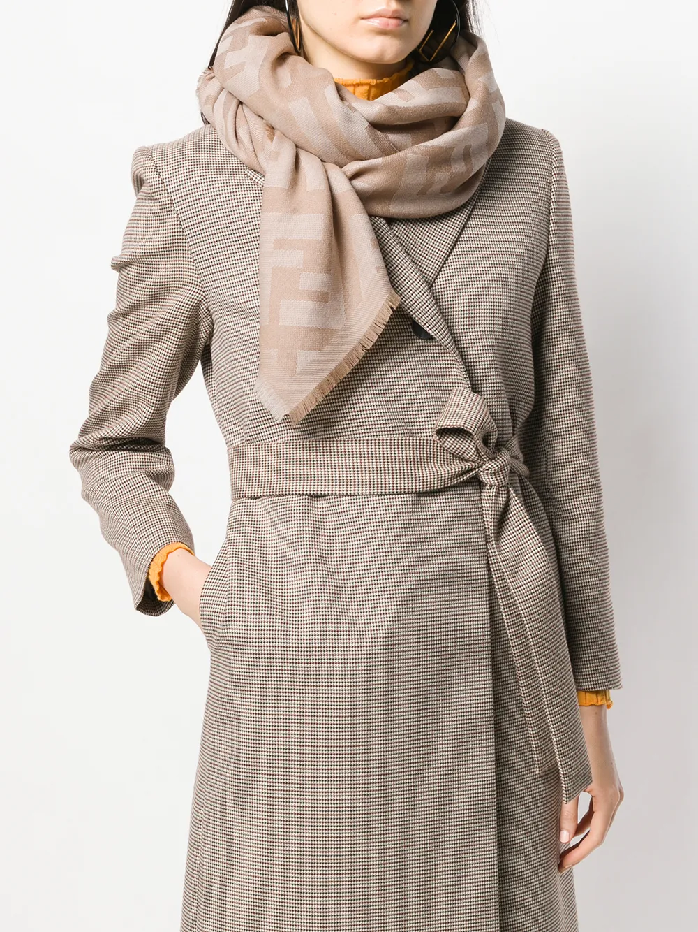  Fendi Schal Mit Muster   Nude 