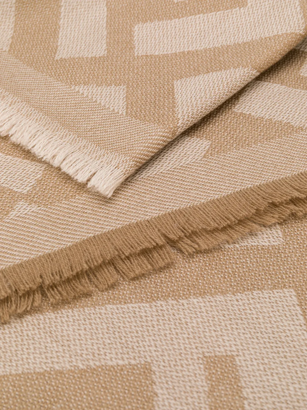 Fendi Schal Mit Muster   Nude 