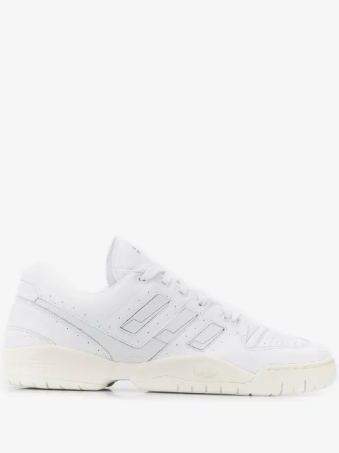 adidas torsion low-top sneakers