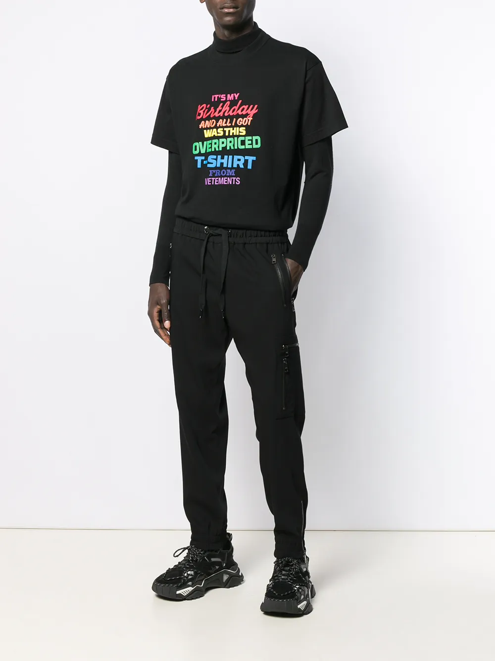 VETEMENTS T-shirt met regenboog logo - Zwart