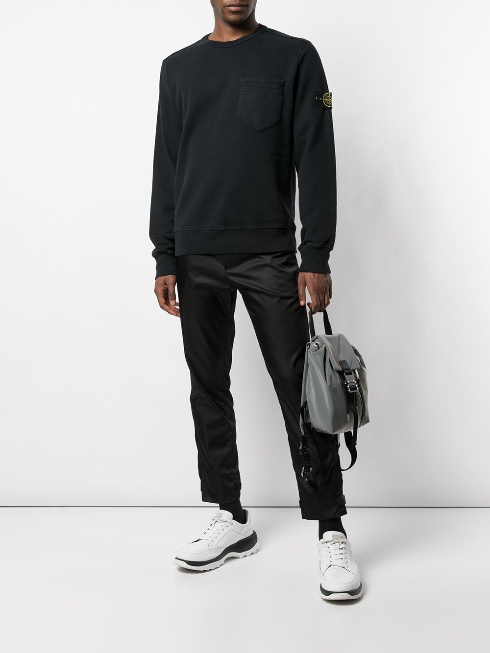 фото Stone Island толстовка с логотипом на рукаве