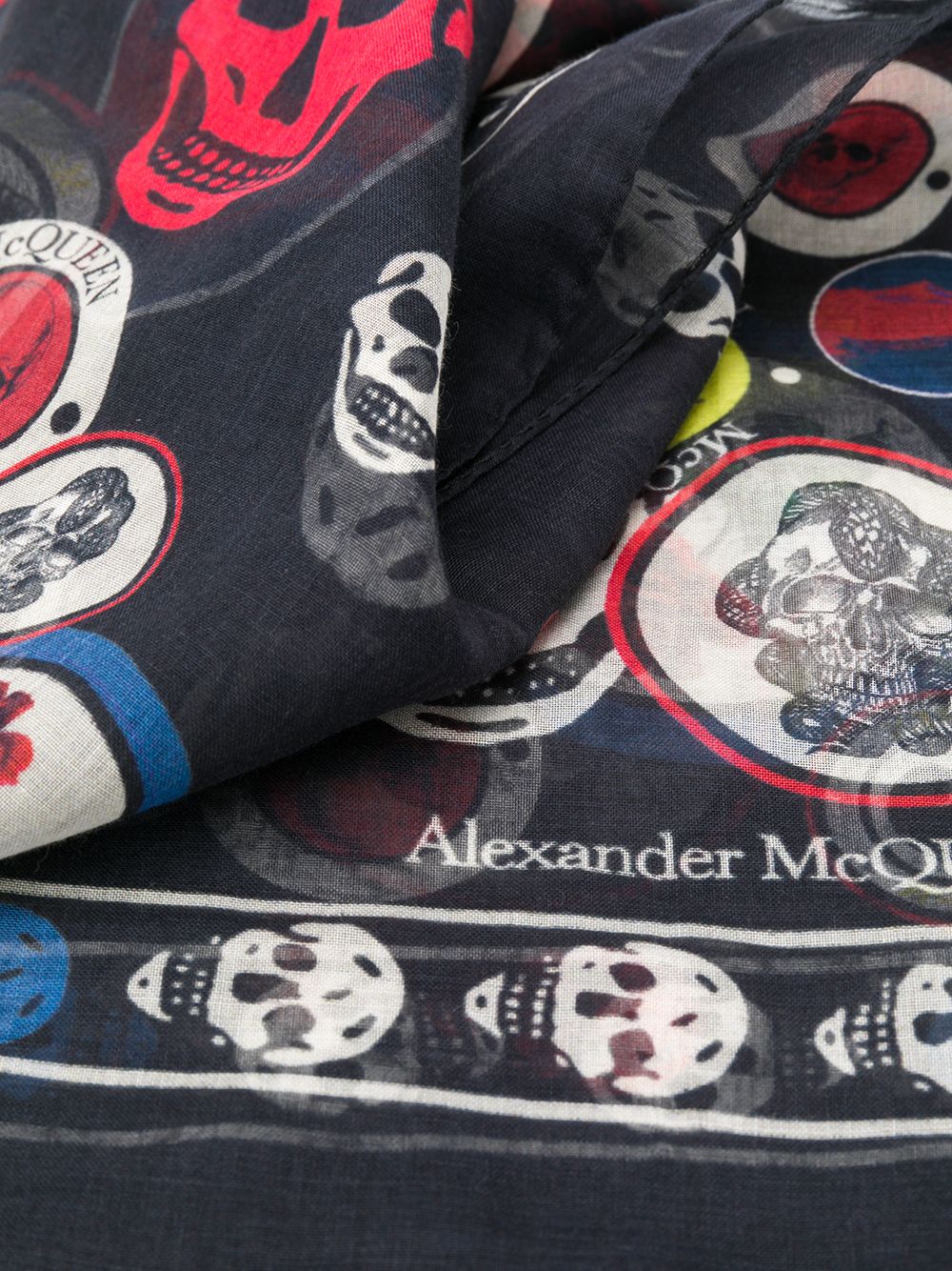 фото Alexander McQueen шарф с принтом Skull