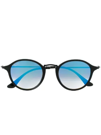 Ray-Ban