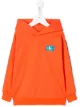الصورة 1 من Calvin Klein Kids كنزة بغطاء رأس