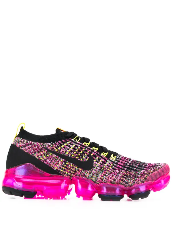 hot pink nike vapormax flyknit 3